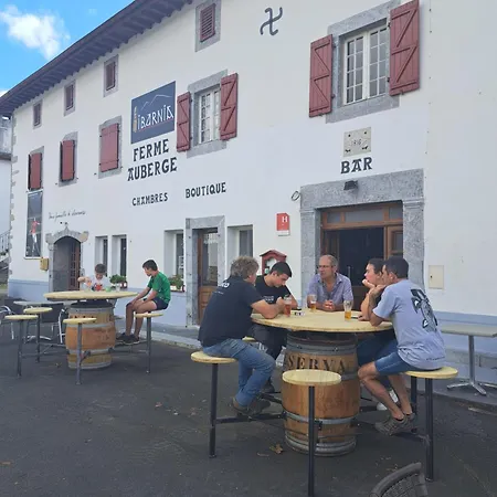 Ferme Ibarnia 酒店 *