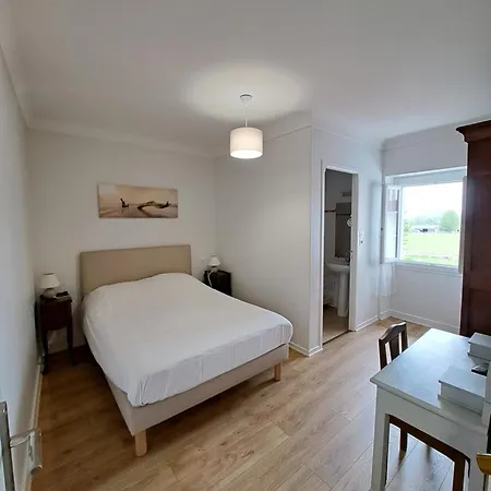 Ferme Ibarnia Hotel *